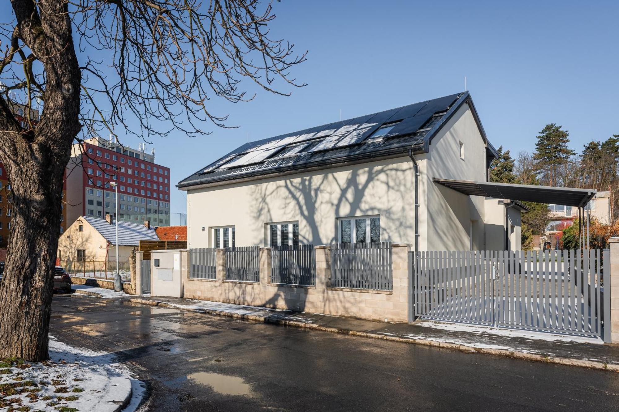 Apartmany Modrany Прага Экстерьер фото
